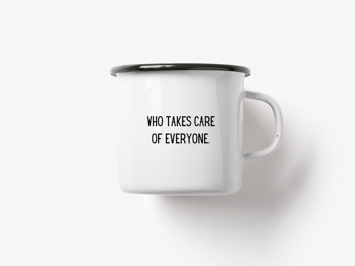 Tazza smaltata con scritta "Bad Ass Woman"