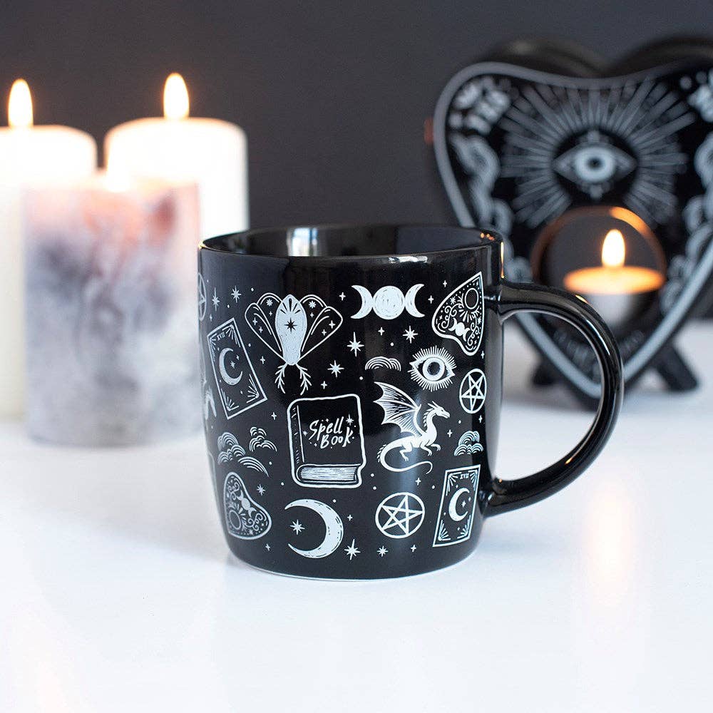 Mug à imprimé mystique « Secrets ensorcelés » – Something Different Wholesale Europe