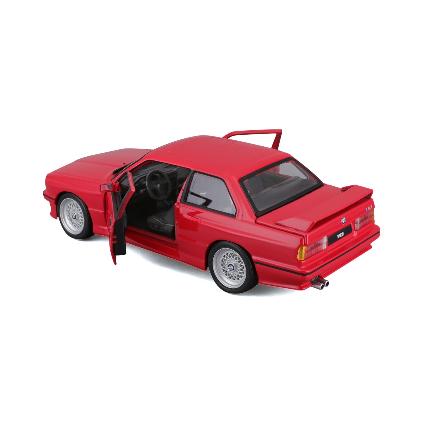 BMW M3 (E30) 1988 à l'échelle 1:24