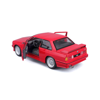 BMW M3 (E30) 1988 à l'échelle 1:24