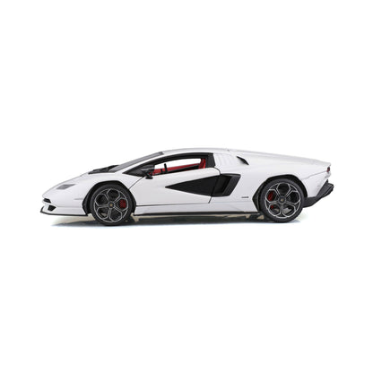 1:24 LAMBORGHINI COUNTACH LPI 800-4