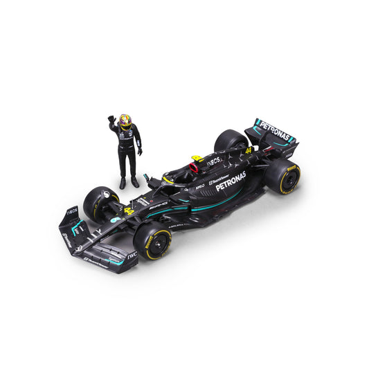 1:24 F1 MB W14 2023 AVEC PILOTE FIGURE HAMILTON