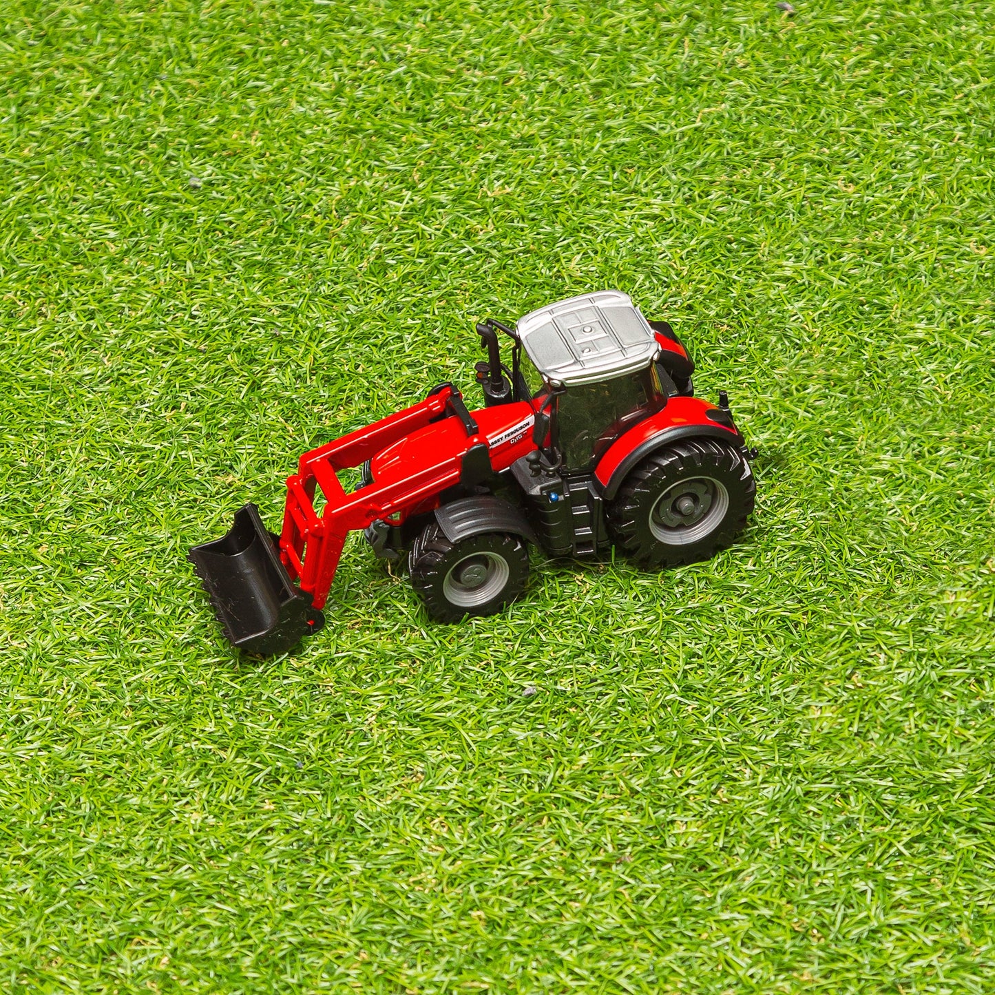 10 CM MASSEY FERGUSON 8740S TRACTOR WITH FRONT LOADER