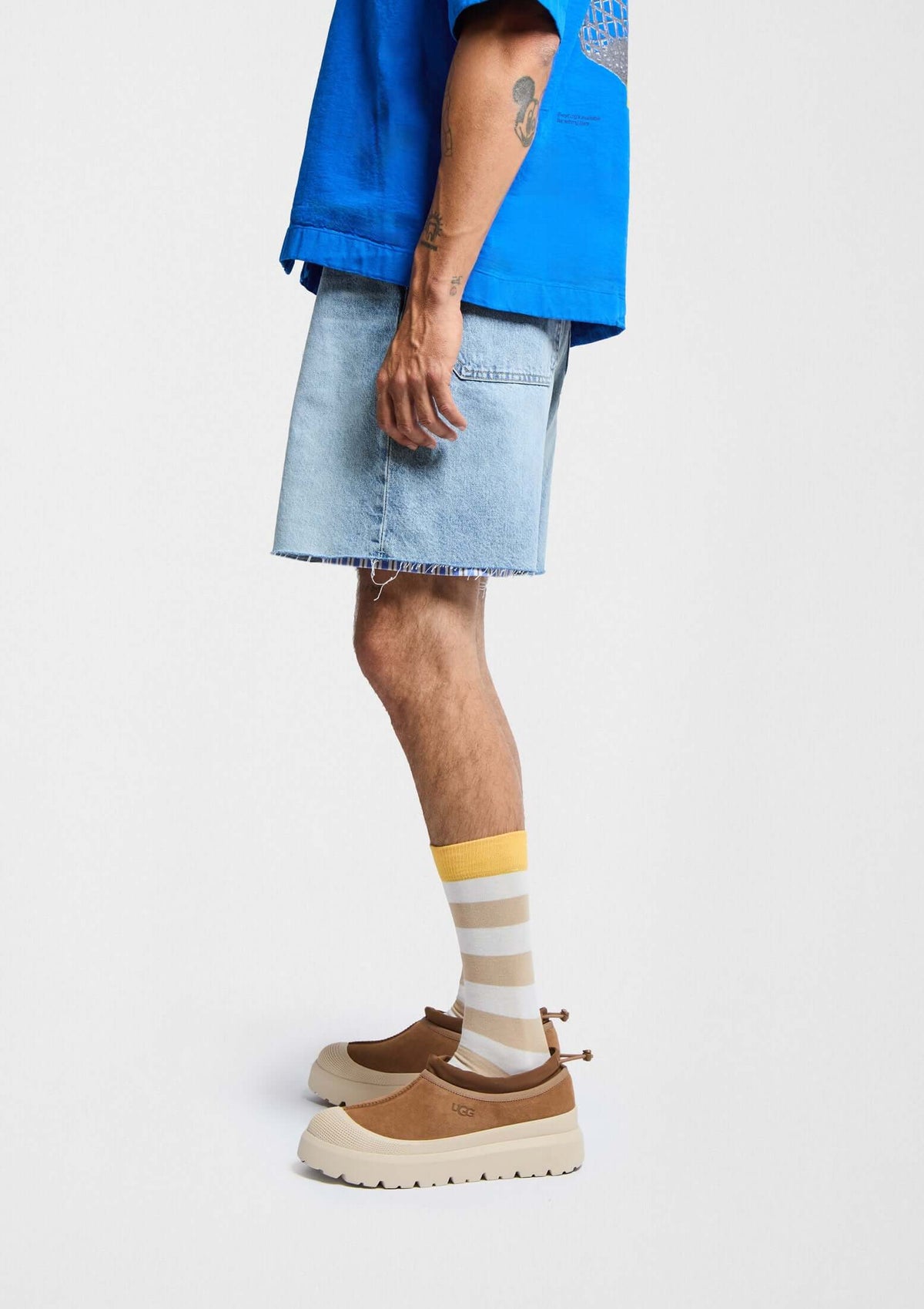 Calcetines a rayas beige y blanco roto con puño amarillo mostaza - BeStripes Beige & Off-White - BESOCKS
