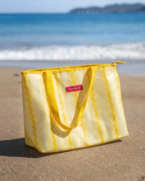 Cooler bag with bottle opener – ANOUK