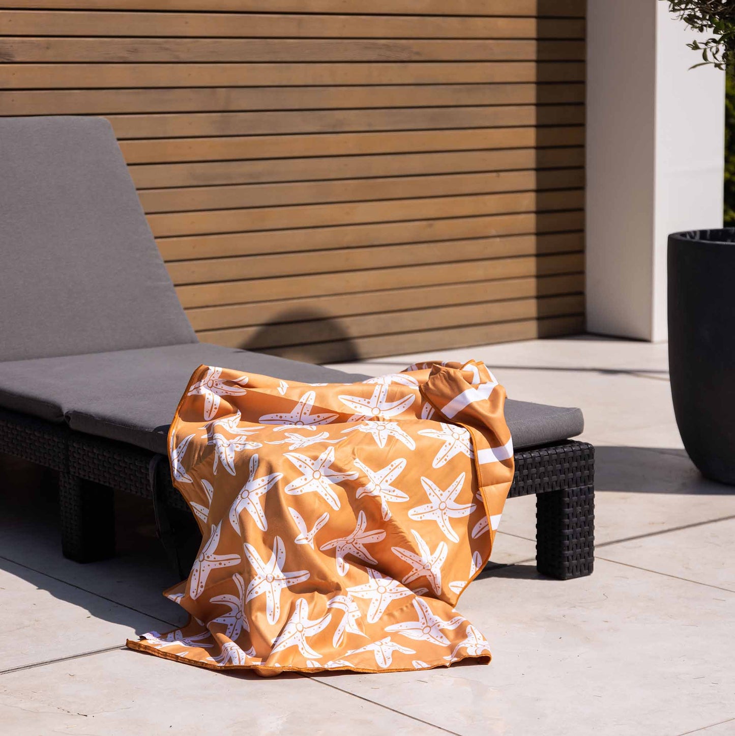 Microfiber Beach Towel - Orange - Seastar 135 x 65 cm