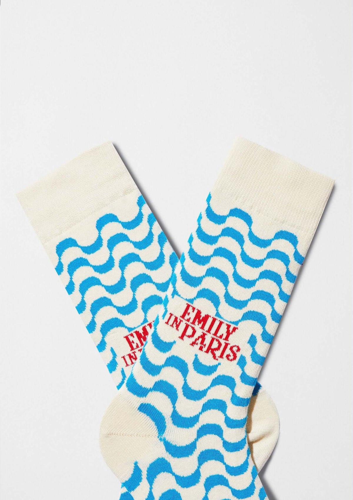 BeEmilyinParis Waves