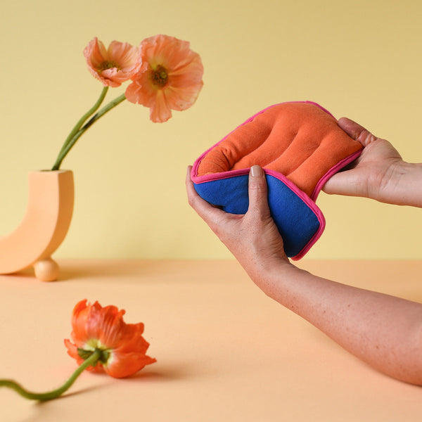Bouillotte de confort menstruel – L'UNE