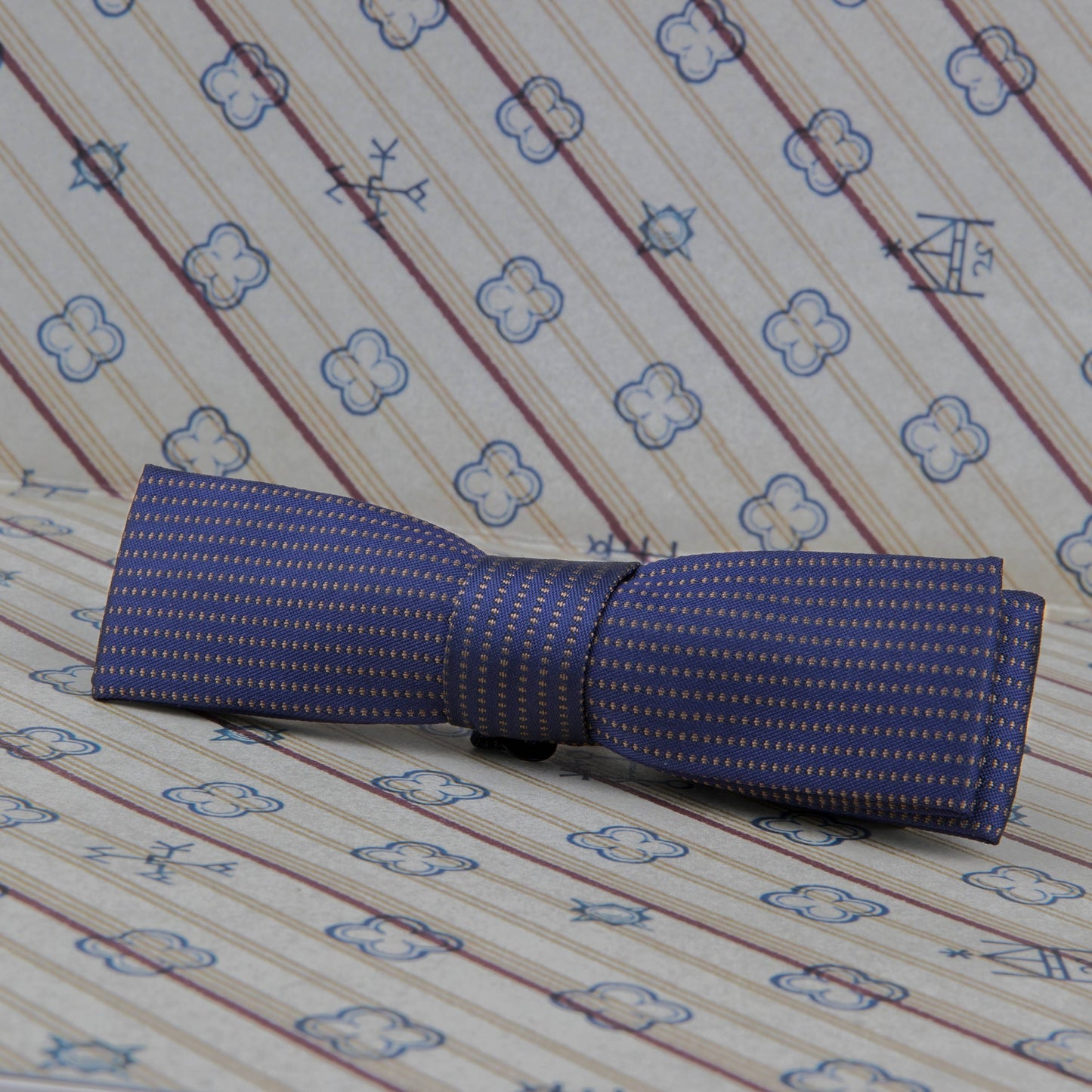 Newt Scamander bow tie