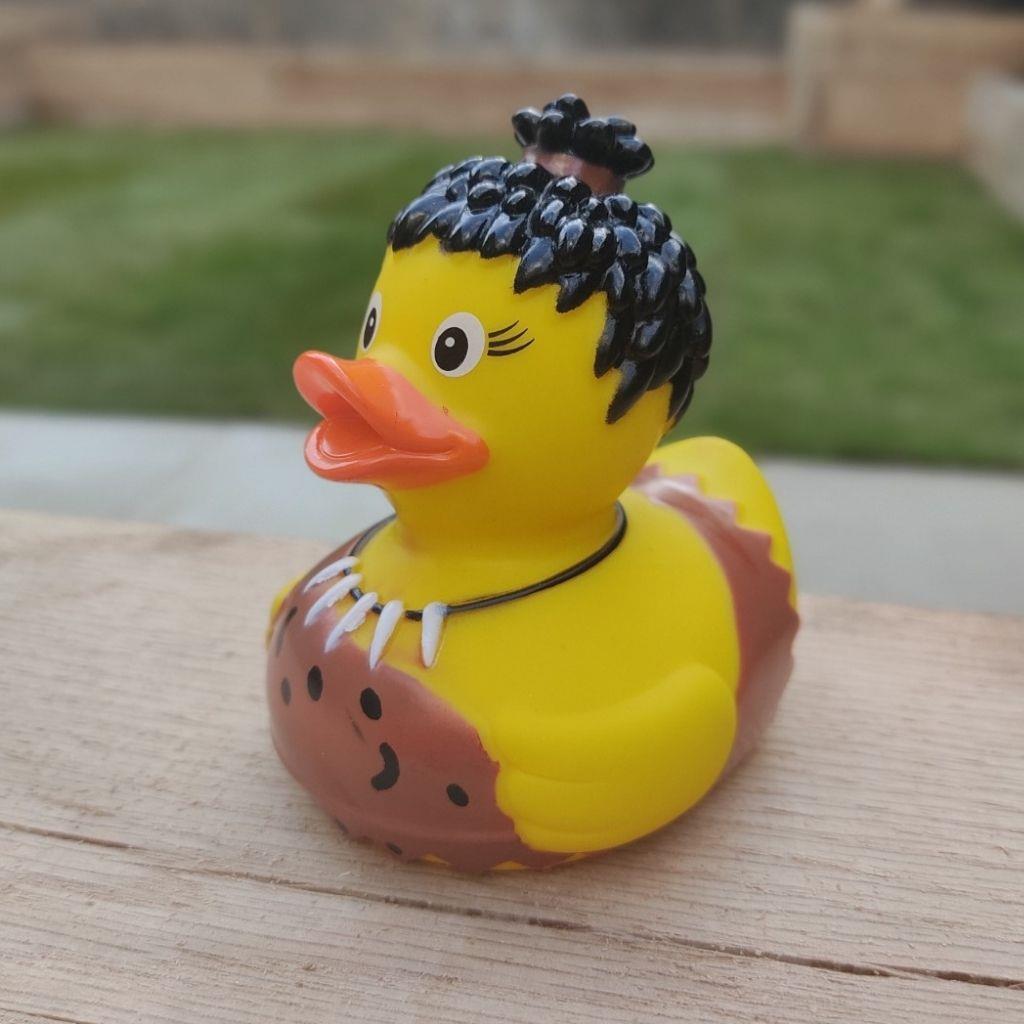 Canard Femme des Cavernes Yarto canard de bain 5015653526840