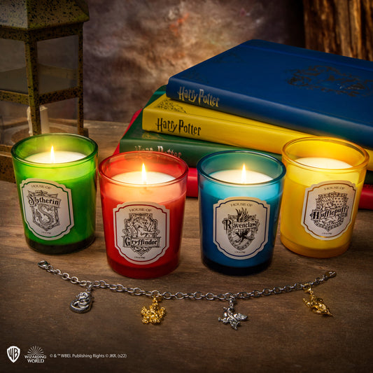 Set of 4 Hogwarts Scented Candles with Charm Bracelet