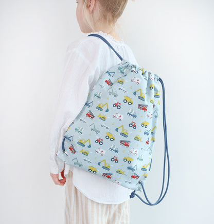 Sac à cordons enfant - Véhicules – vue 3 – A Little Lovely Company