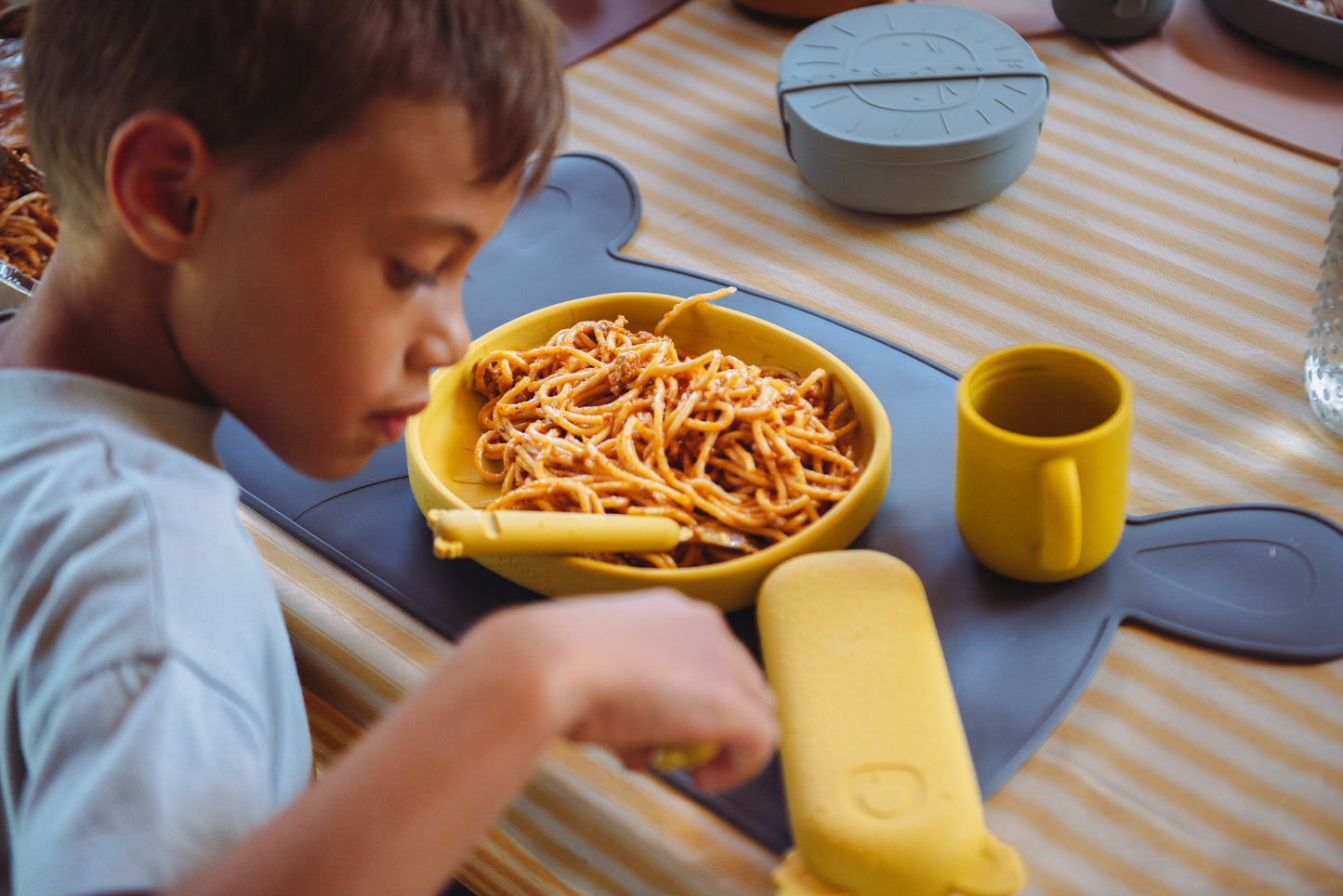 Tableware Set aus Silikon in Jade
