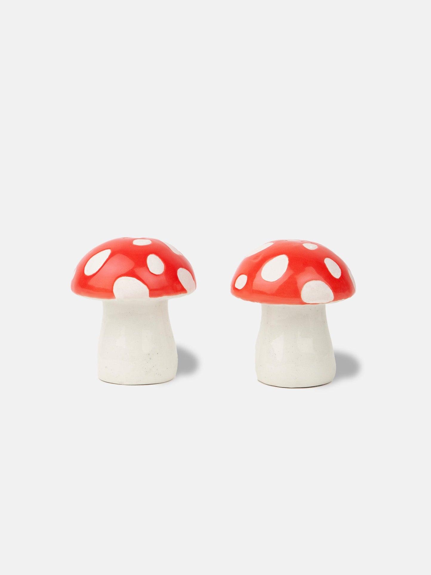 Salt and pepper Amanita