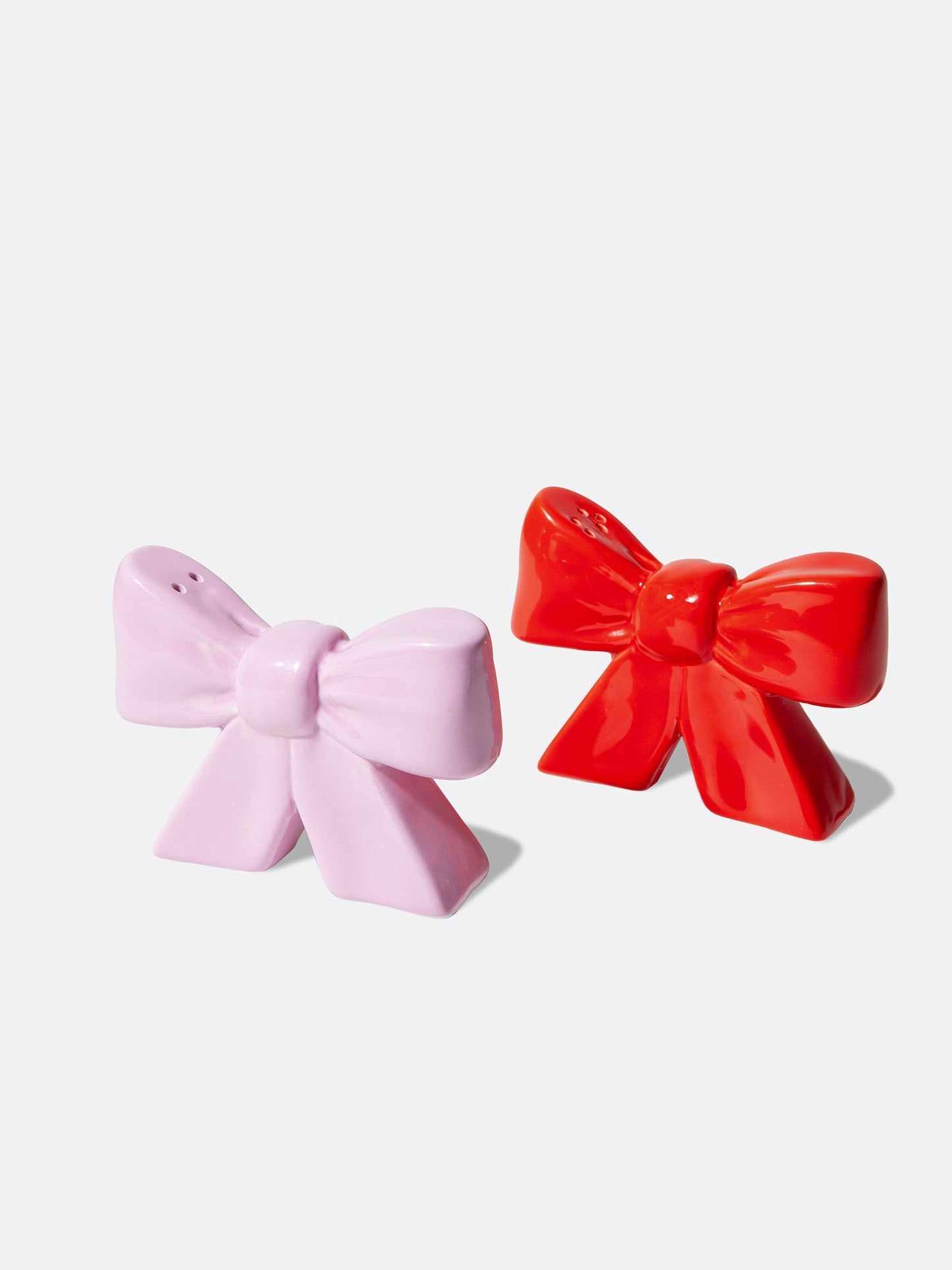 Salt and pepper shaker