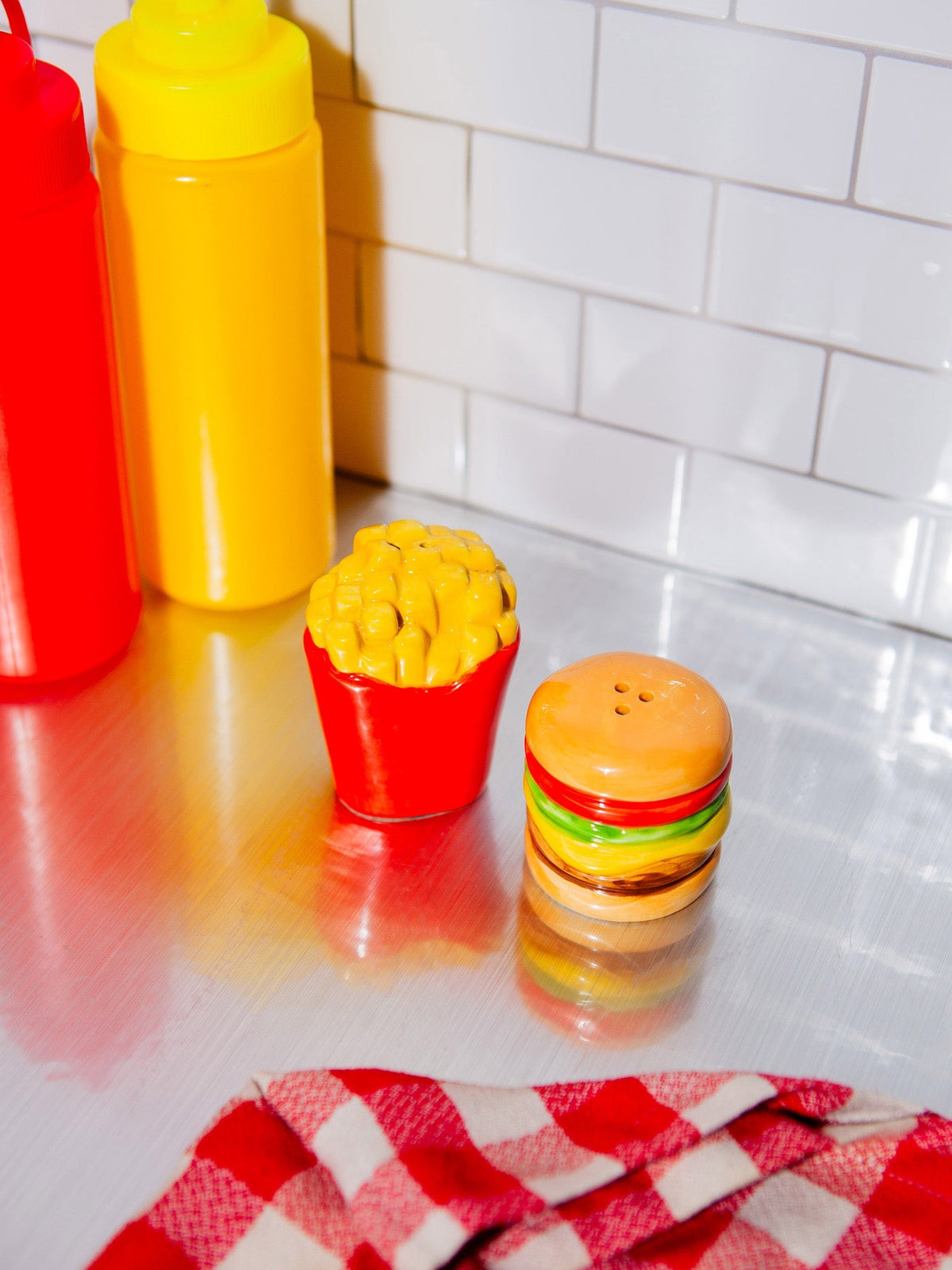 Salt and Pepper Fast Food - Fries & Burger