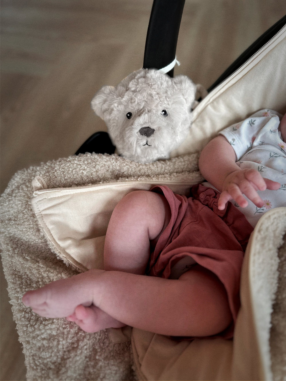 Peluche Bruit Blanc Lou, l'Ours - On the Go