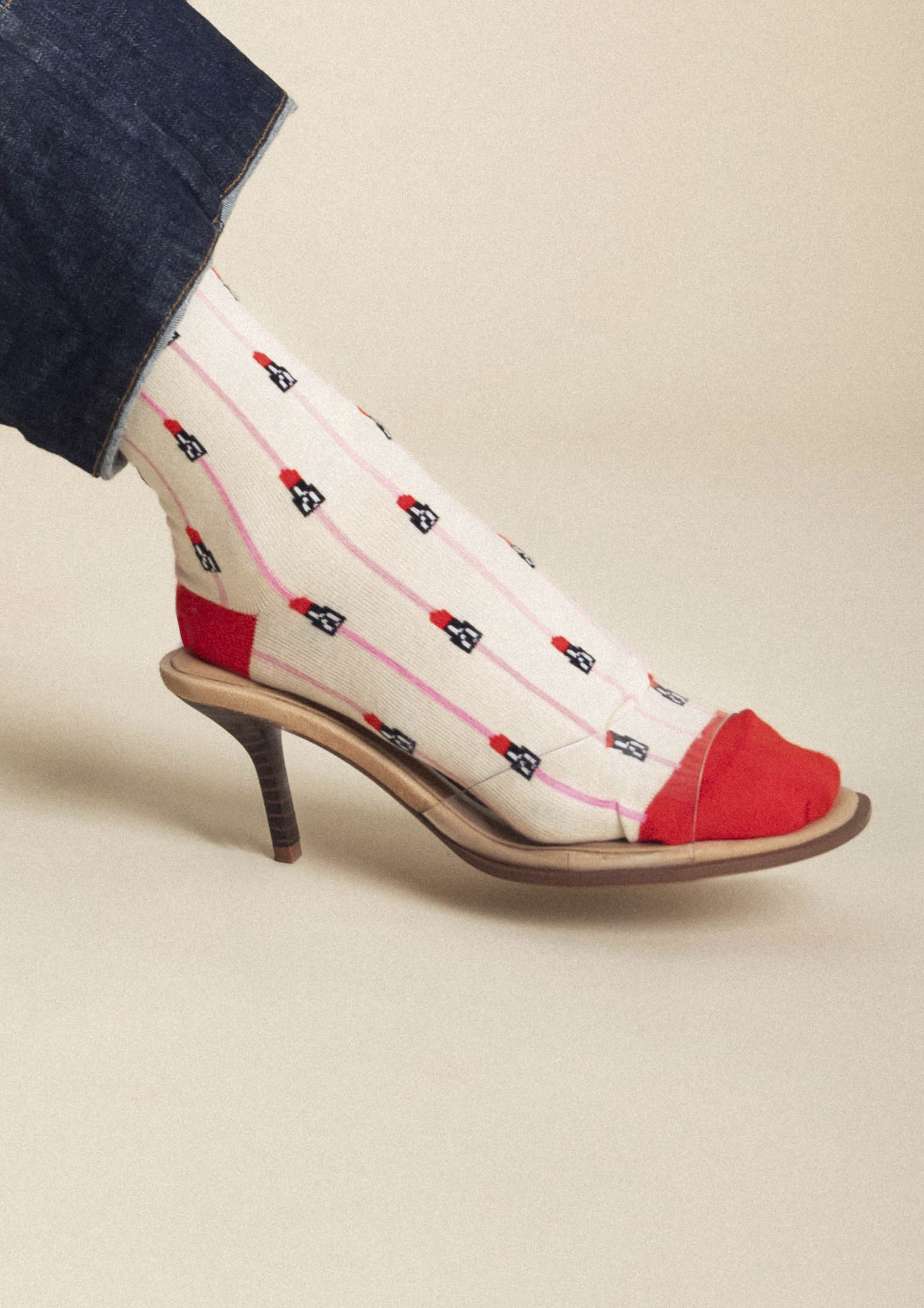 Chaussettes BeEmilyInParis Rouge à lèvres Beige