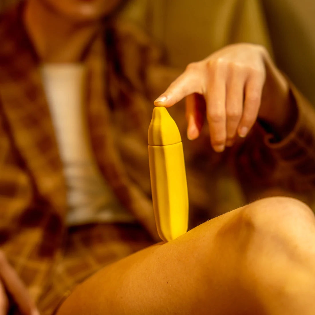 Vibromasseur Banane Emojibator – vue lifestyle