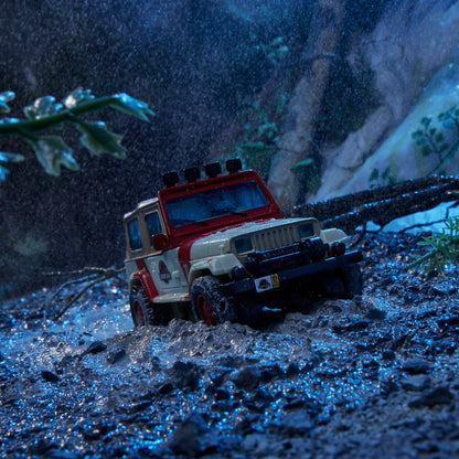 Transformers Collaborative Jurassic Park x Transformers Dilophocon et Autobot JP12