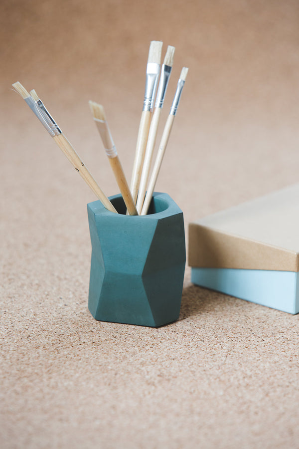 Pencil pot - facet collection