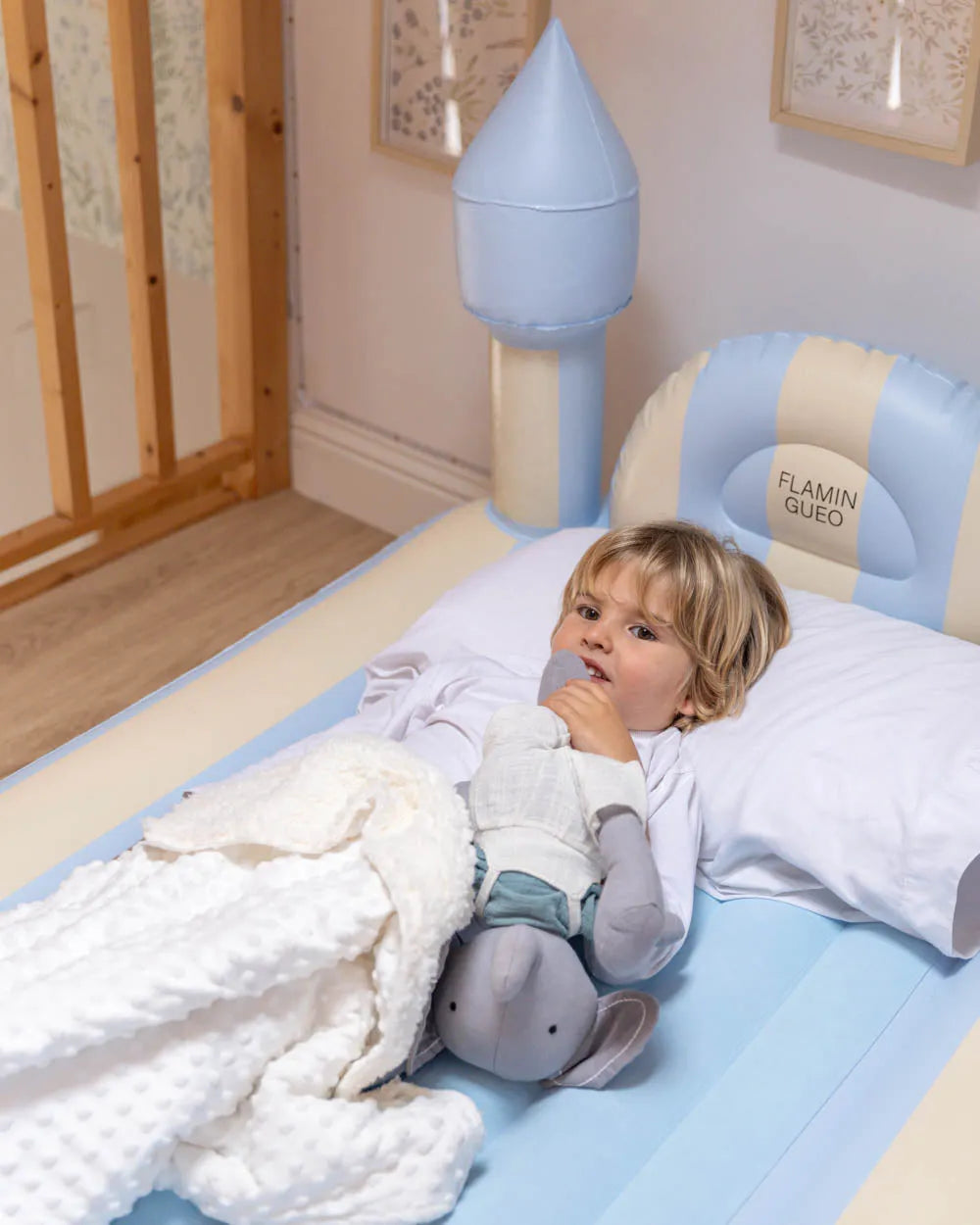 Colchón hinchable infantil - BROWNIE