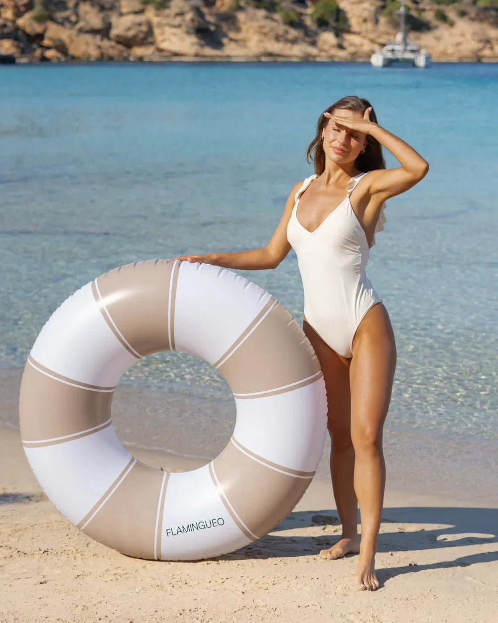 Donut pool float – LINA