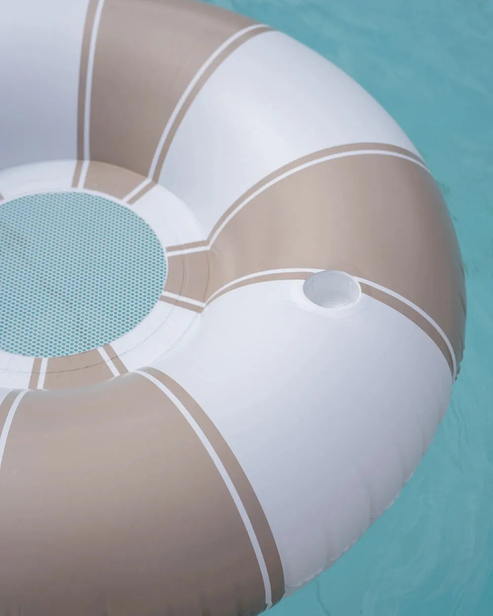 Doughnut float with grid – ALBA