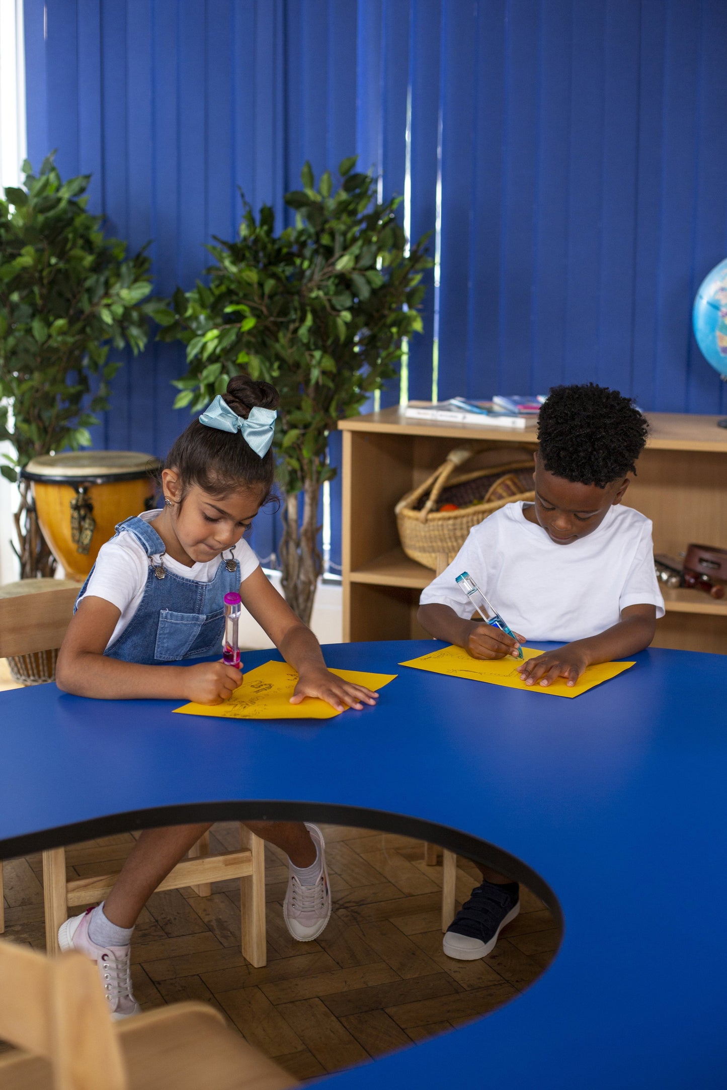 Tuf-Top™ Height Adjustable Horseshoe Table - Blue
