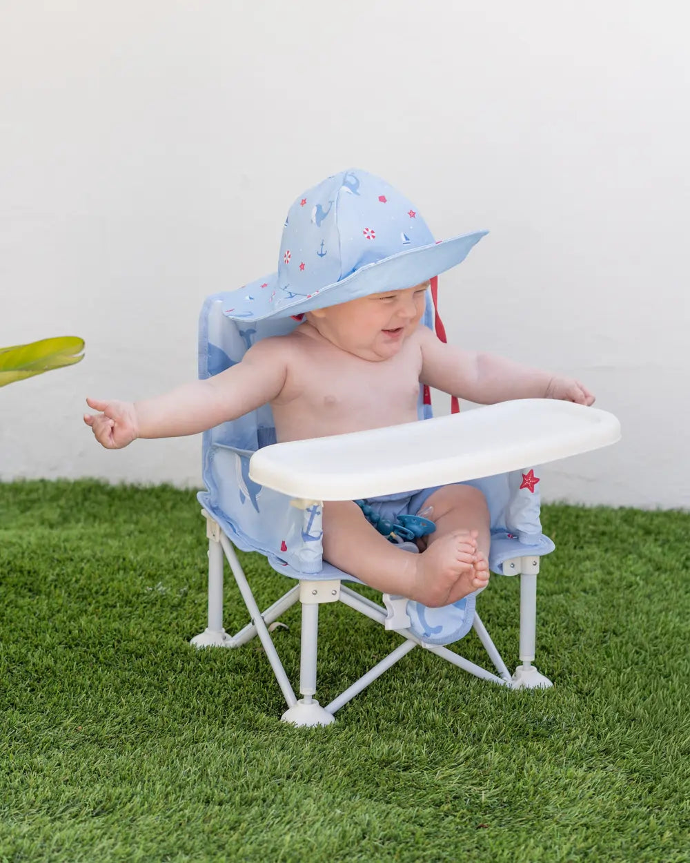 Portable high chair for baby - BLINKY