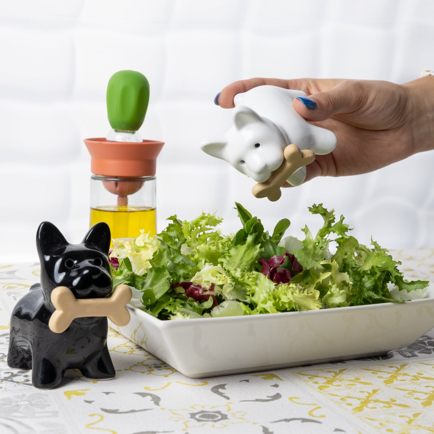 Dog salt and pepper shakers