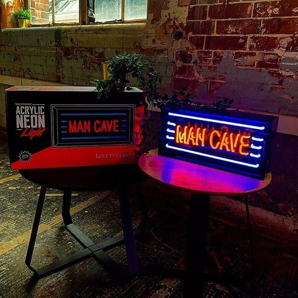 Grotta dell'uomo al neon
