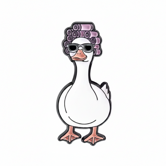 Pin’s Canard Blanc Glamour au Salon de Beauté
