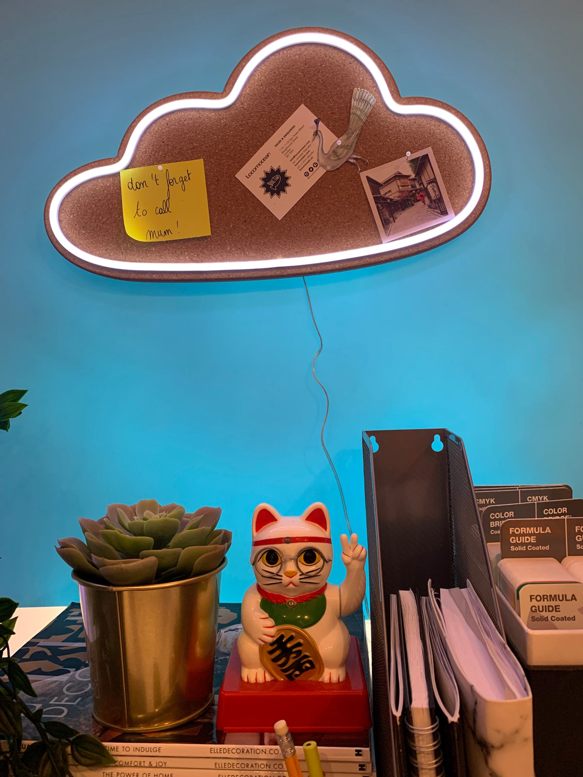 Cork board with LED - Cloud