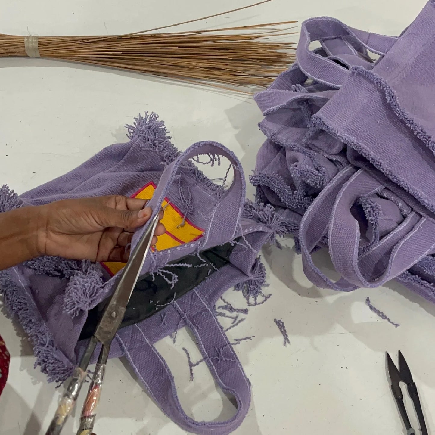 Sac à main en tissu violet