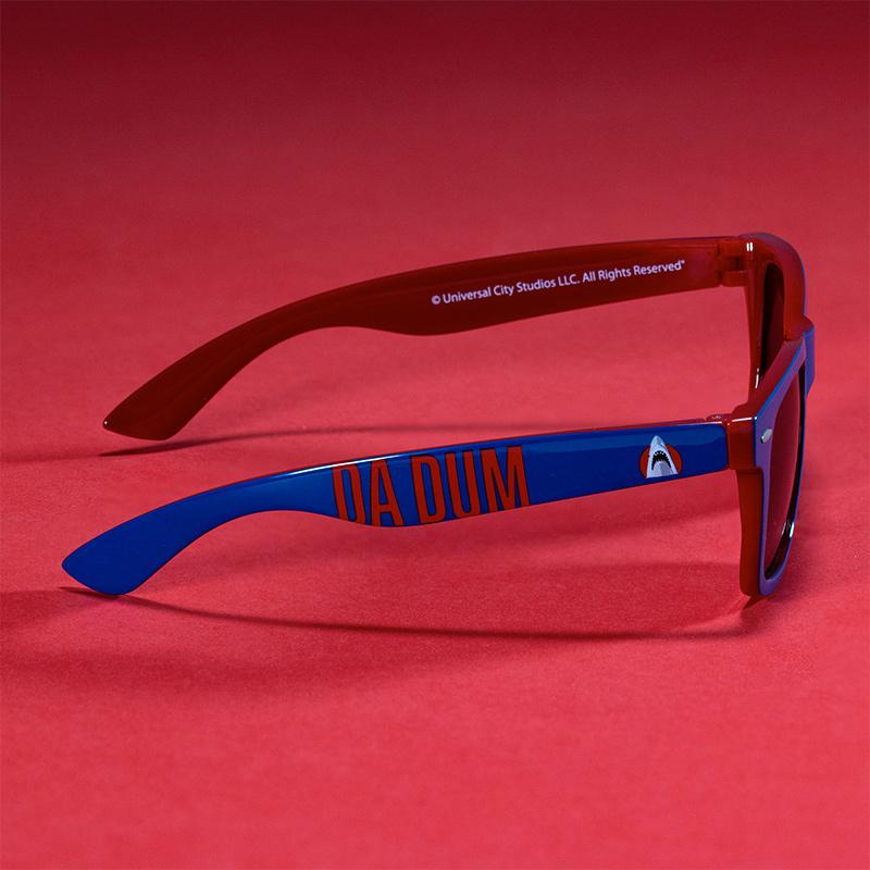 Sunglasses The teeth of the sea "da dum"