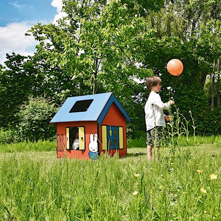 Maison de Jeu en Carton Lapin Miffy