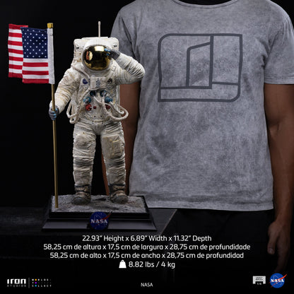 Apollo 11 Astronaut Statue - NASA - Legacy Replica 1/4 - Iron Studios