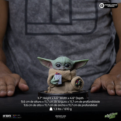Pre-Order - Grogu Popcorn Time Statue - Mandalorian and Grogu Movie - Grogu Collection - Iron Studios