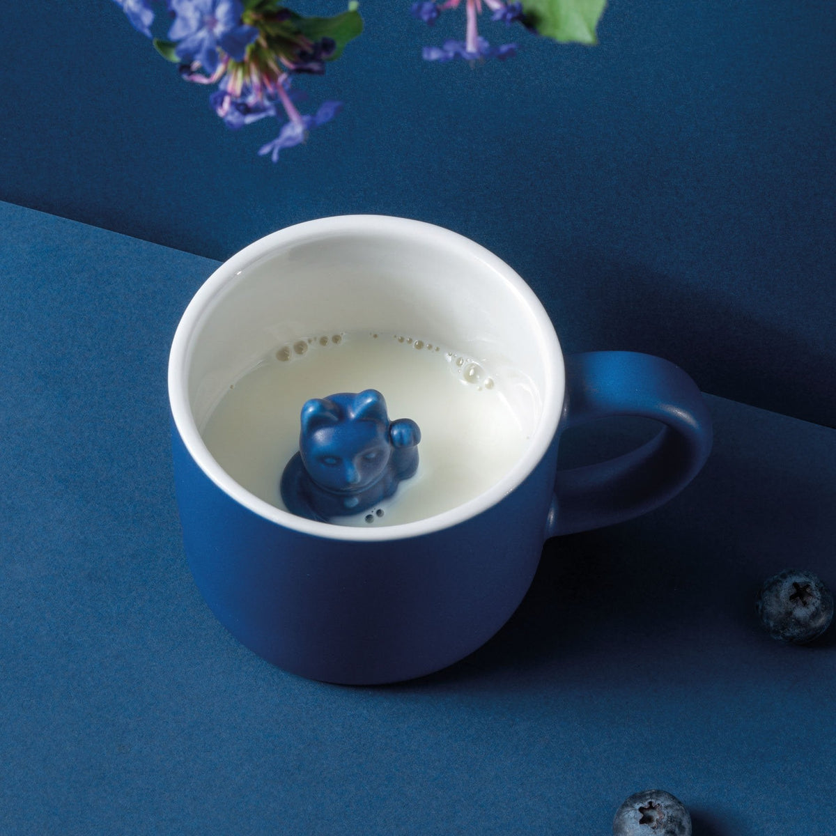Dark blue lucky chat mug