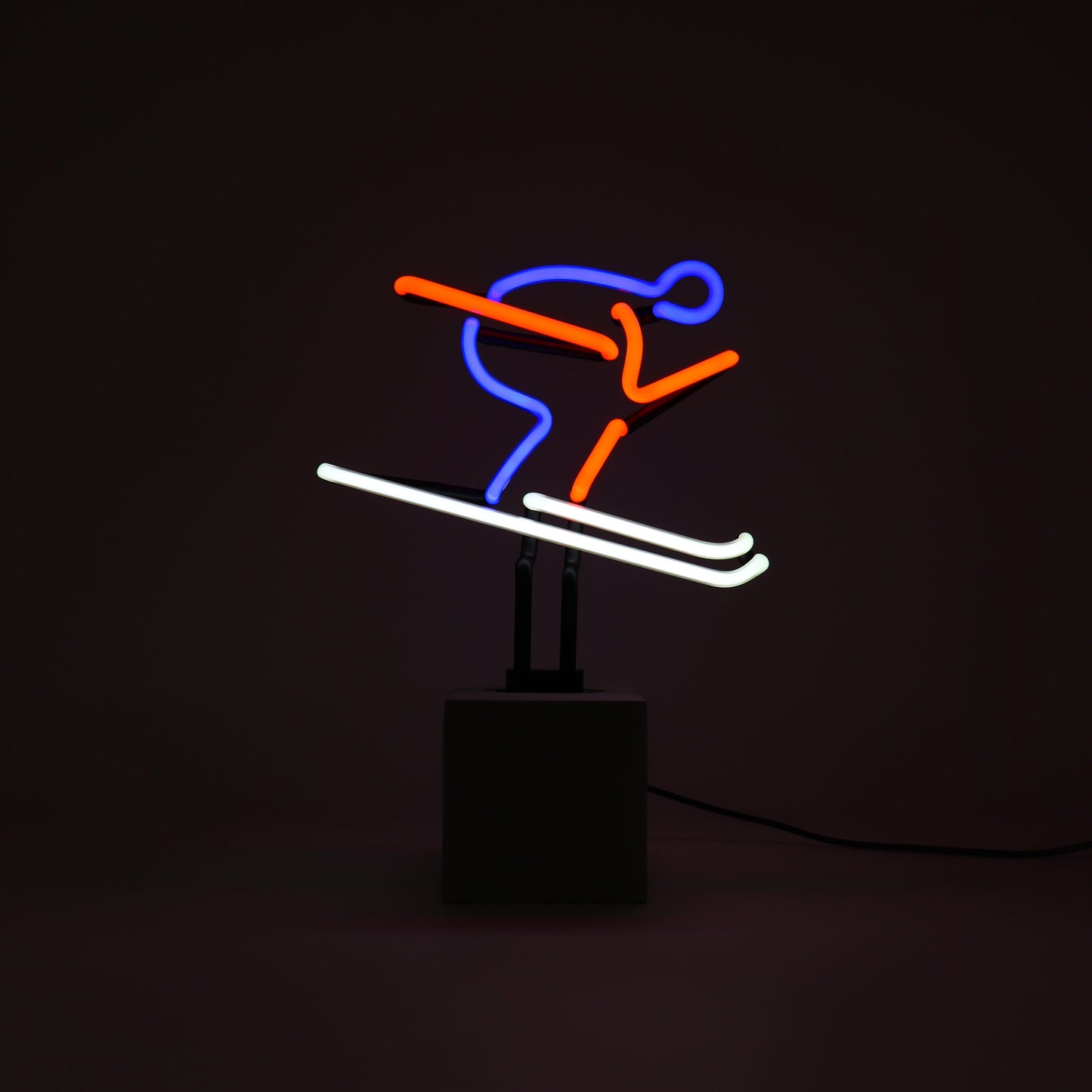 Red, blue, and white "Ski" neon sign