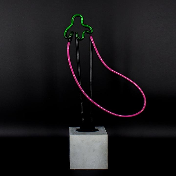 Aubergine neon lamp