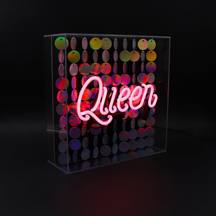 REGINA del Neon