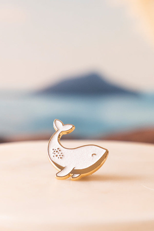 White Wale - Pins