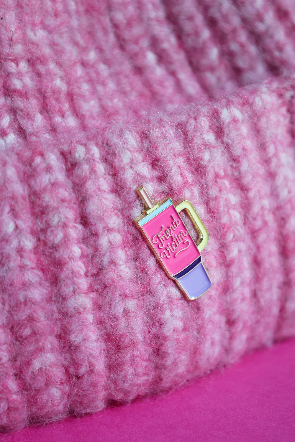 Trend Victim - Pins