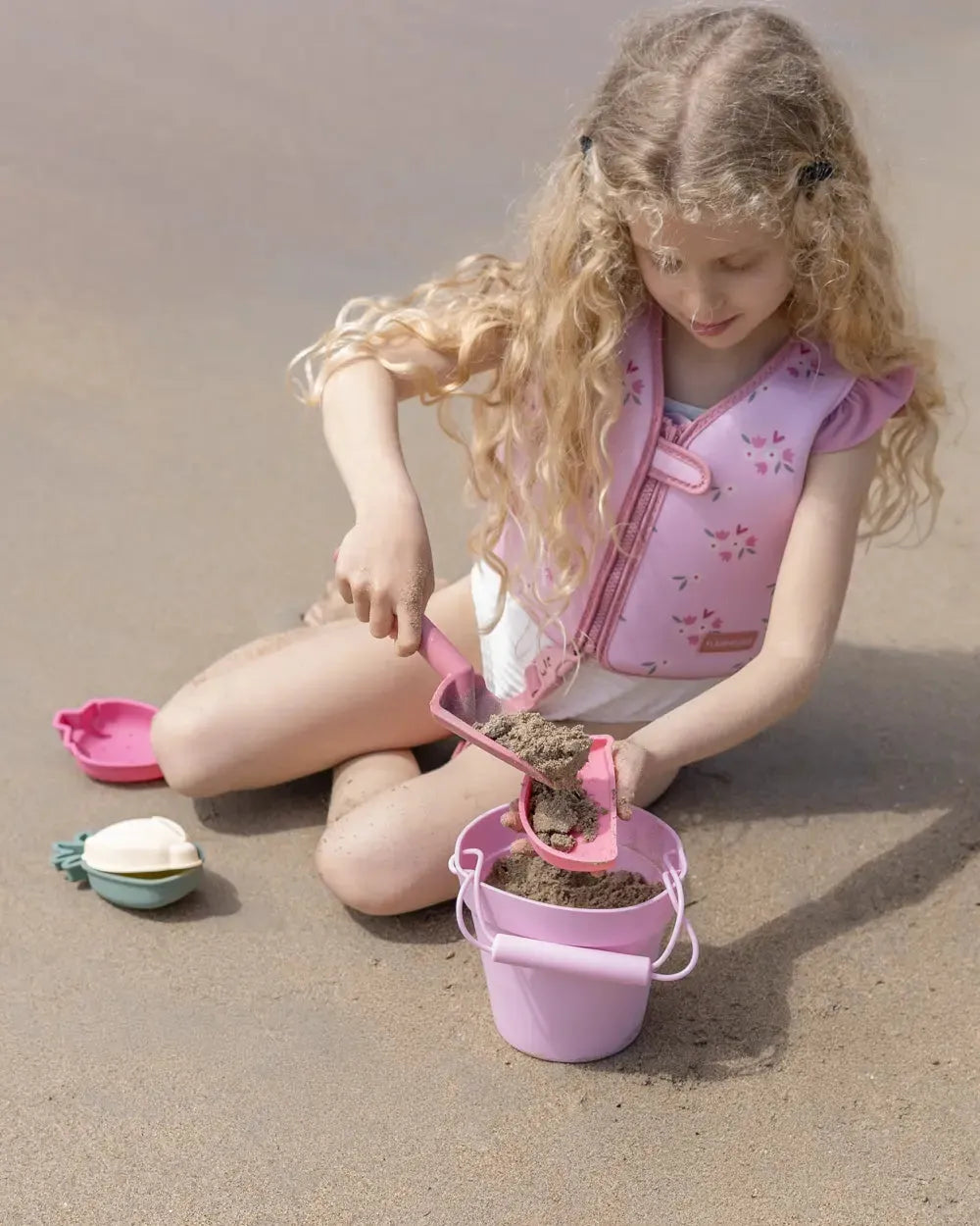 Set de juguetes de playa de silicona – DOTTIE