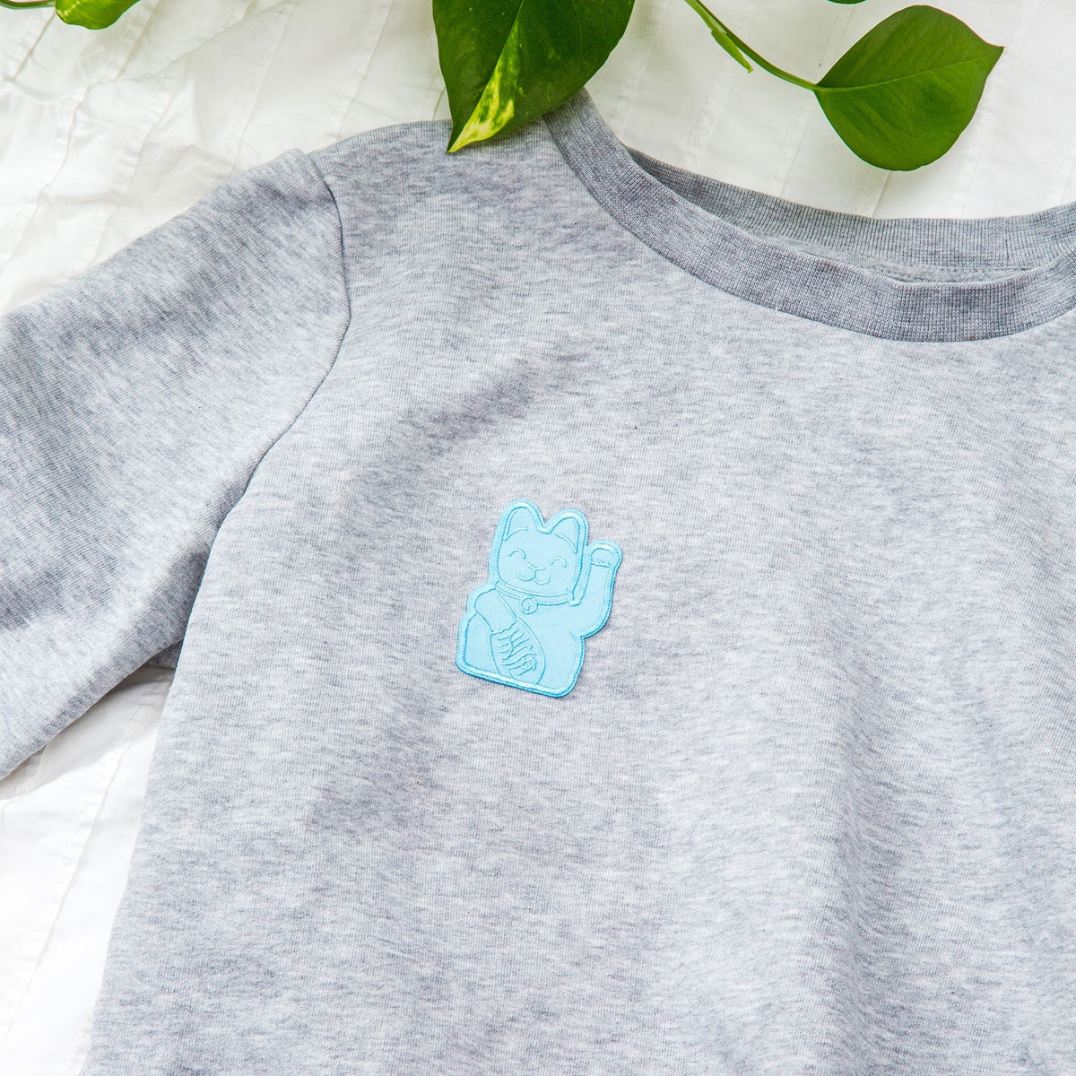 Patch Chat Chanceux Bleu Clair