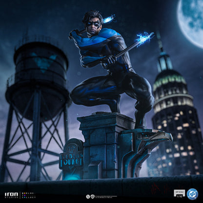 Pre-Order - Nightwing Statue - DC Comics - Art Scale 1/10 - Iron Studios