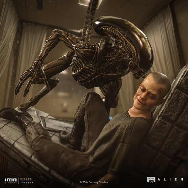 Pre-Order - Ellen Ripley and Dog Alien Statue - Alien 3 - Art Scale 1/10 - Iron Studios