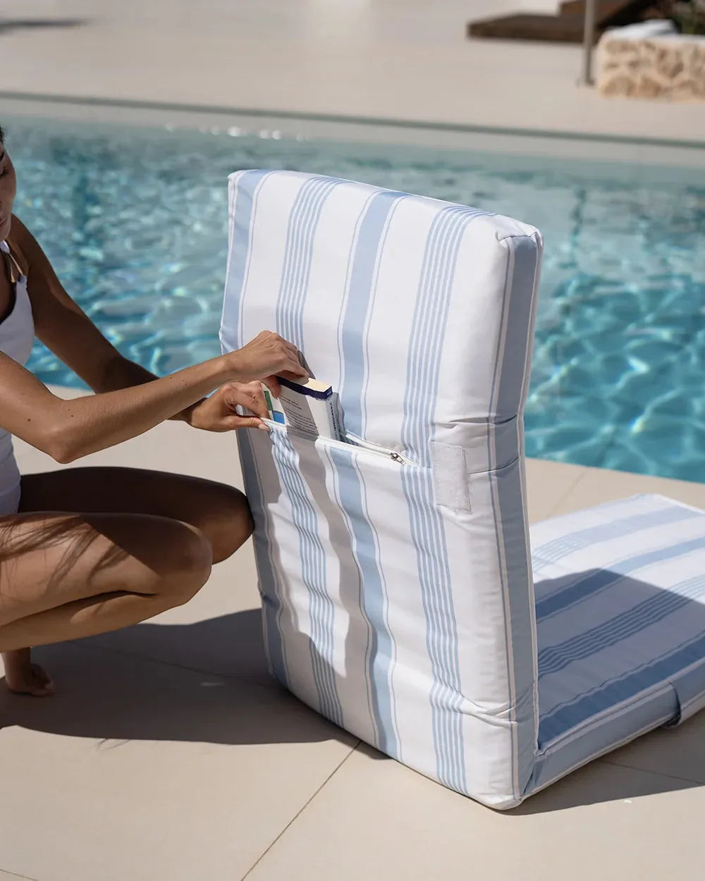 CALYPSO – Premium Adjustable Folding Beach Lounger
